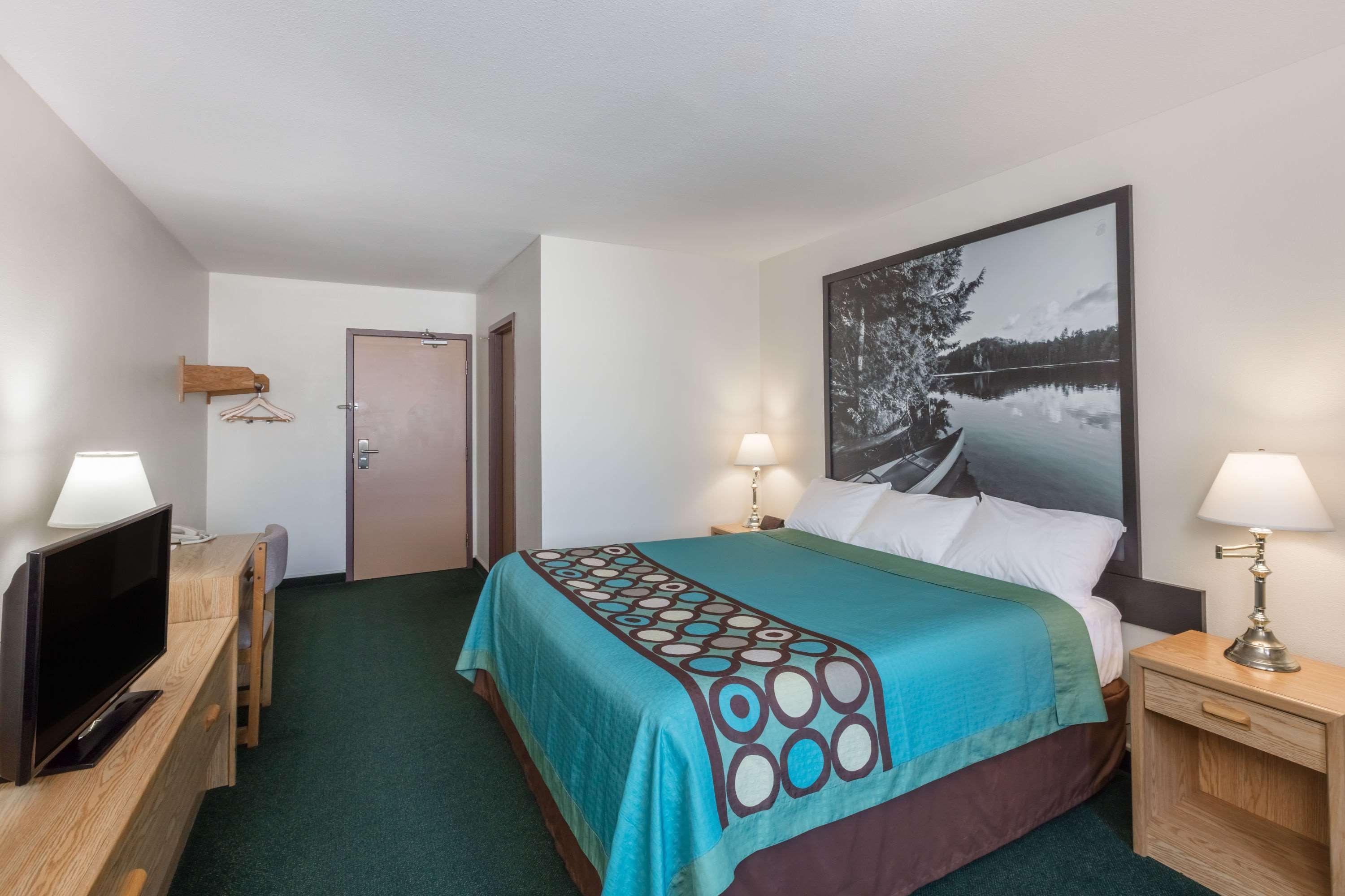 Hotel Super 8 By Wyndham Moose Jaw Sk Exteriér fotografie