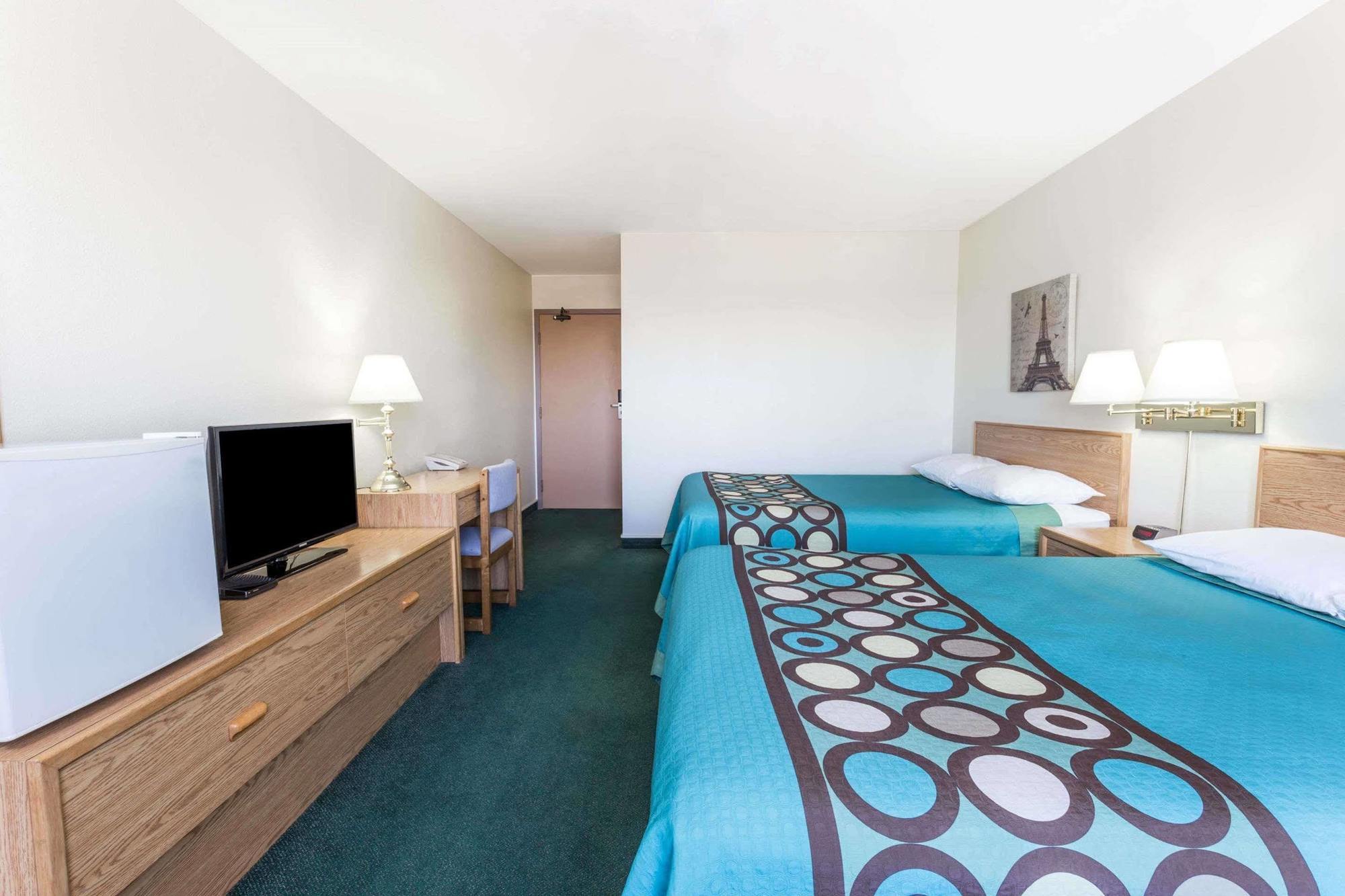 Hotel Super 8 By Wyndham Moose Jaw Sk Exteriér fotografie